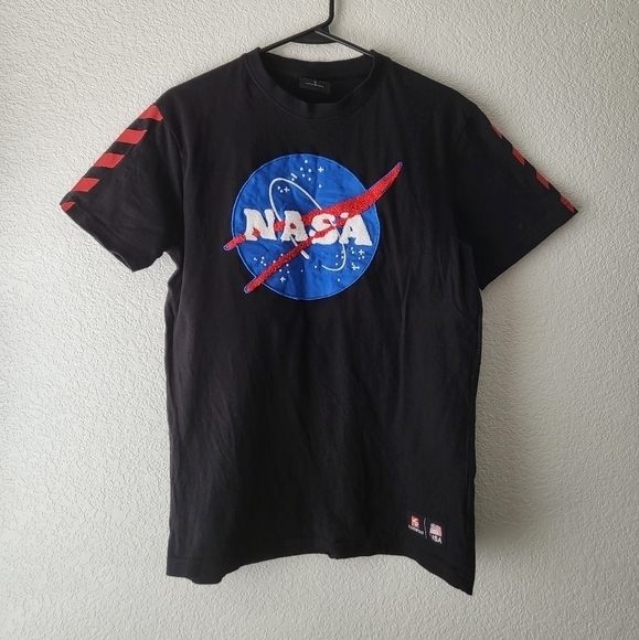 Men's WT02 Embroidered NASA Graphic Short Sleeves Black T-shirt - Picture 6 of 6